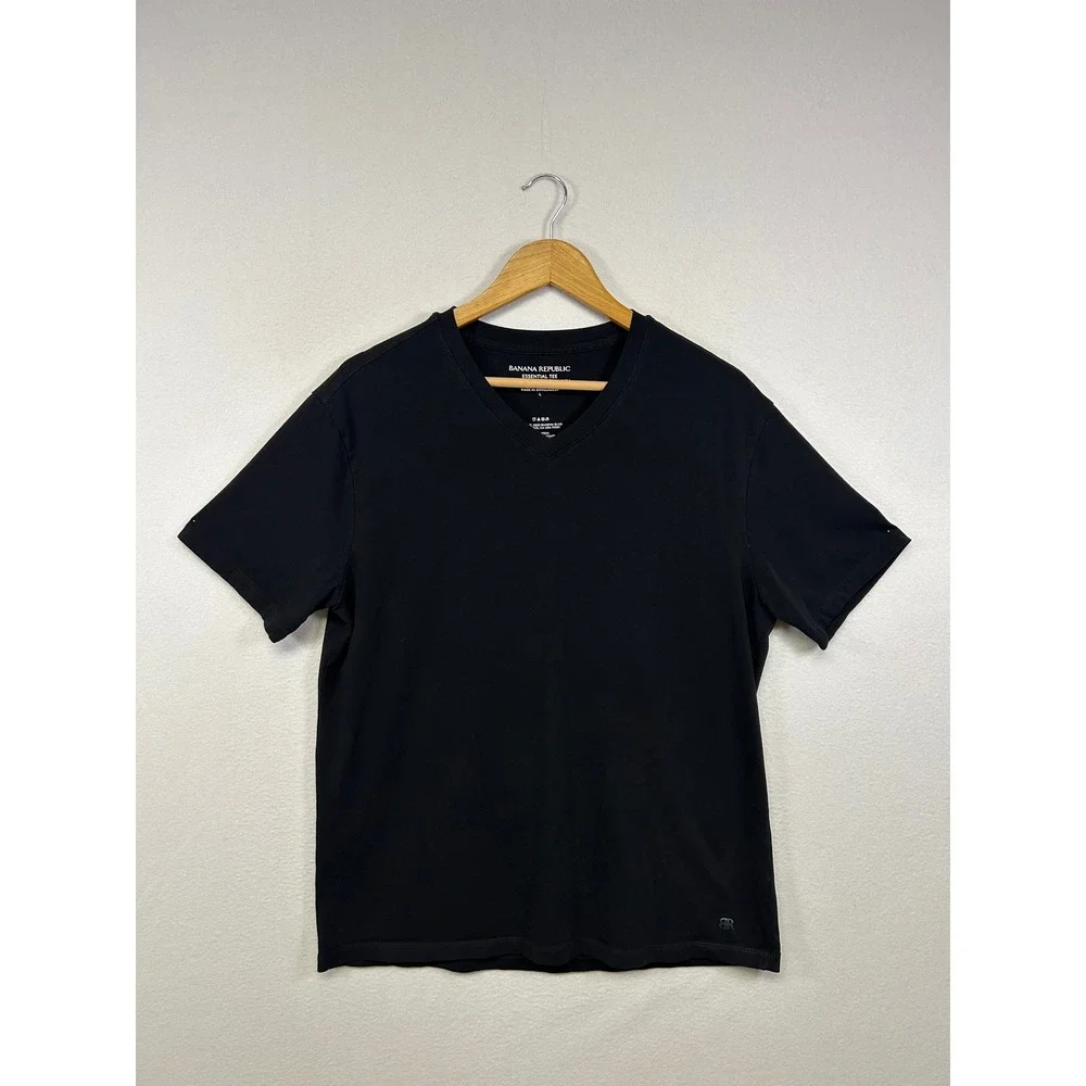 Minimalist Banana Republic Mens Large Black Essential V-Neck Stretch Tee Shirt